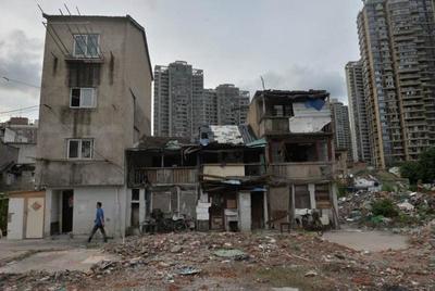 中國最貴釘子戶,開口要一億賠費,如今15年過去這里還是一片廢墟